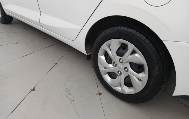 imagem-https://www.socarrao.com.br/sc-vehicle-images-prod/3961367/1789794818369-2_030011.jpg