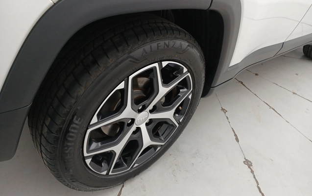 imagem-https://www.socarrao.com.br/sc-vehicle-images-prod/3961382/1789794843755-1_023151.jpg