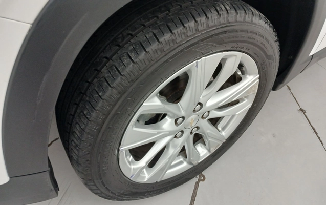 imagem-https://www.socarrao.com.br/sc-vehicle-images-prod/3961393/1789794857850-2_034001.jpg