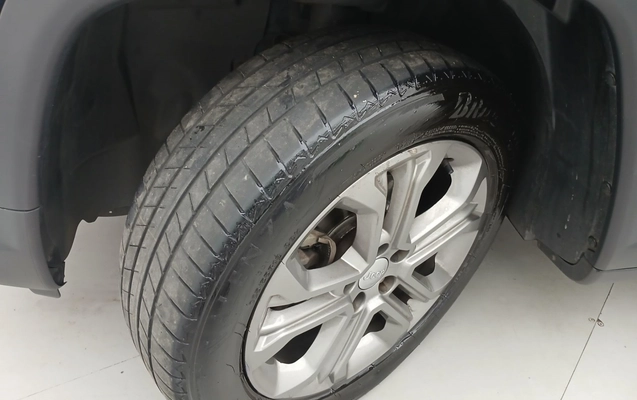 imagem-https://www.socarrao.com.br/sc-vehicle-images-prod/3961494/1789795102200-1_011319.jpg
