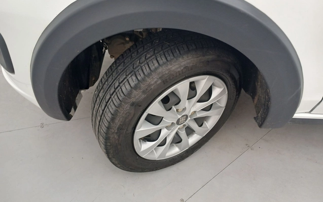 imagem-https://www.socarrao.com.br/sc-vehicle-images-prod/3961500/1789795141654-1_114636.jpg