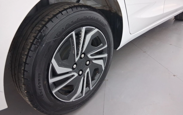 imagem-https://www.socarrao.com.br/sc-vehicle-images-prod/3961513/1789795269748-2_043251.jpg