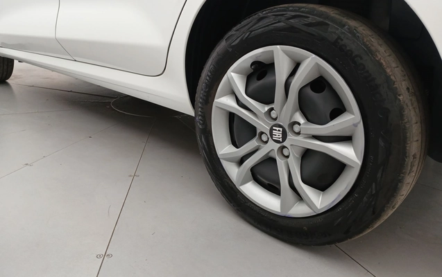 imagem-https://www.socarrao.com.br/sc-vehicle-images-prod/3961519/1789795331990-1_015142.jpg