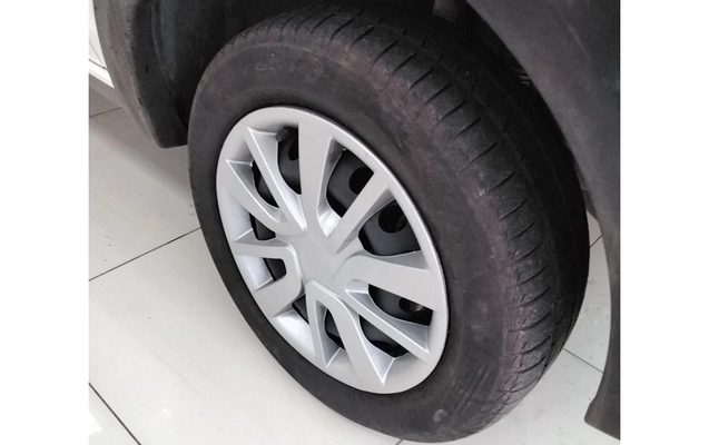 imagem-https://www.socarrao.com.br/sc-vehicle-images-prod/3961521/1789795364252-1_050108.jpg