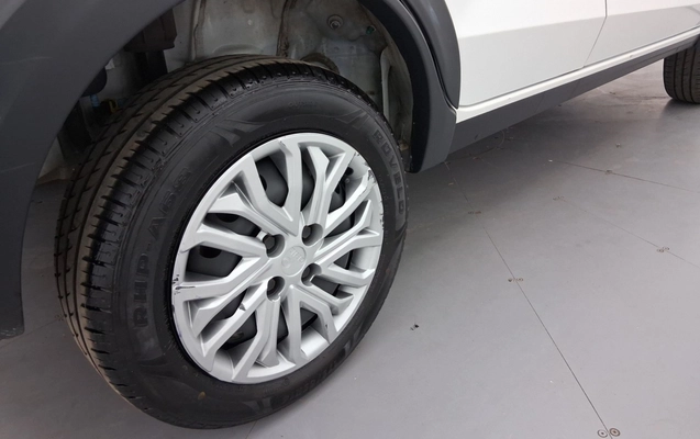imagem-https://www.socarrao.com.br/sc-vehicle-images-prod/3961525/1789795391045-1_014914.jpg