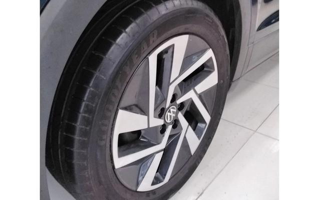 imagem-https://www.socarrao.com.br/sc-vehicle-images-prod/3961539/1789795598810-1_044445.jpg