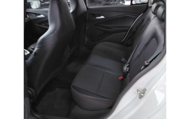 imagem-https://www.socarrao.com.br/sc-vehicle-images-prod/3961540/1789795604036-3_021719.jpg