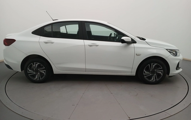 imagem-https://www.socarrao.com.br/sc-vehicle-images-prod/3961543/1789795633425-1_062350.jpg
