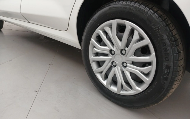 imagem-https://www.socarrao.com.br/sc-vehicle-images-prod/3961553/1789795714023-1_015924.jpg