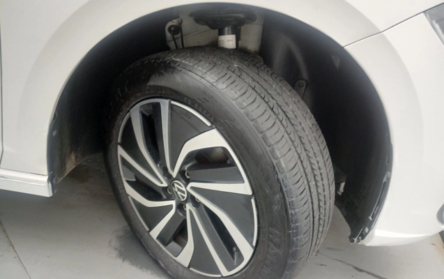 imagem-https://www.socarrao.com.br/sc-vehicle-images-prod/3961555/1789795731083-1_020123.jpg