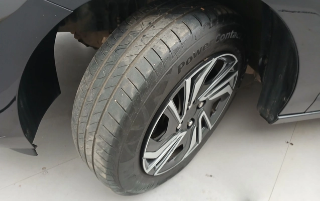 imagem-https://www.socarrao.com.br/sc-vehicle-images-prod/3961558/1789795752455-1_092645.jpg