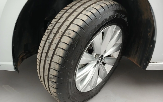 imagem-https://www.socarrao.com.br/sc-vehicle-images-prod/3961566/1789795803125-1_015921.jpg