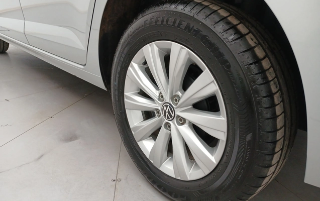 imagem-https://www.socarrao.com.br/sc-vehicle-images-prod/3961566/1789795803142-1_015923.jpg