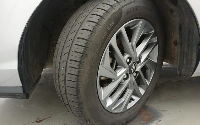 imagem-https://www.socarrao.com.br/sc-vehicle-images-prod/3961573/1789795840190-2_022643.jpg