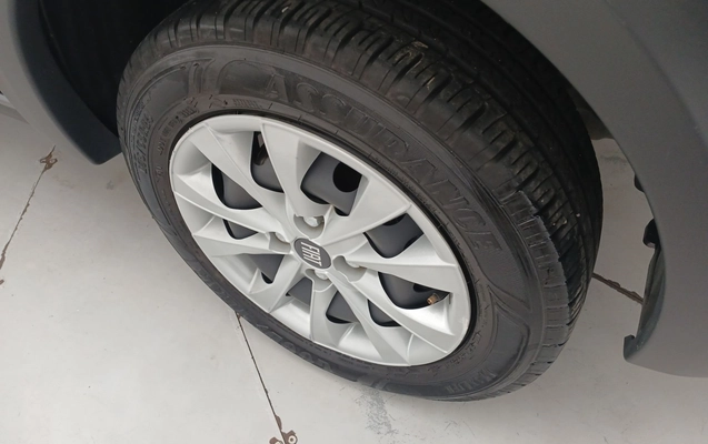 imagem-https://www.socarrao.com.br/sc-vehicle-images-prod/3961632/1789796009679-1_111228.jpg