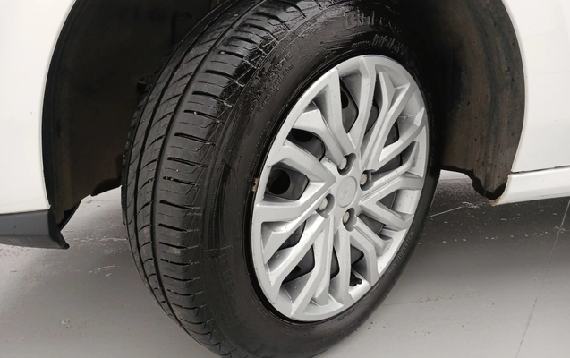 imagem-https://www.socarrao.com.br/sc-vehicle-images-prod/3961653/1789796058851-1_020533.jpg