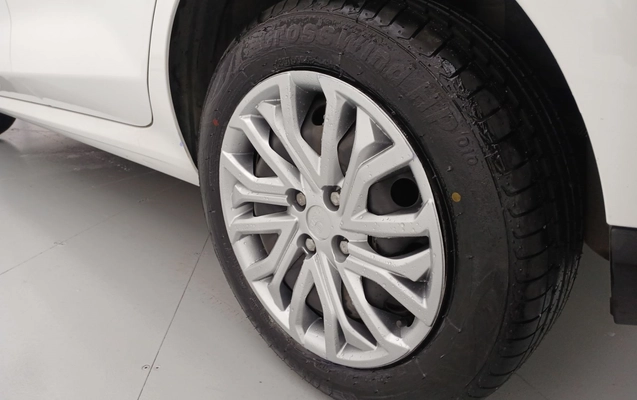 imagem-https://www.socarrao.com.br/sc-vehicle-images-prod/3961653/1789796058855-1_020535.jpg