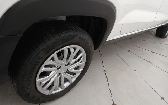 imagem-https://www.socarrao.com.br/sc-vehicle-images-prod/3961657/1789796065040-1_033049.jpg