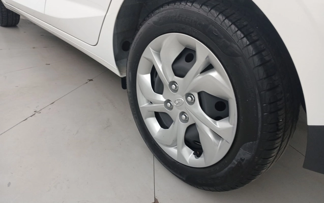 imagem-https://www.socarrao.com.br/sc-vehicle-images-prod/3961674/1789796095862-2_011033.jpg