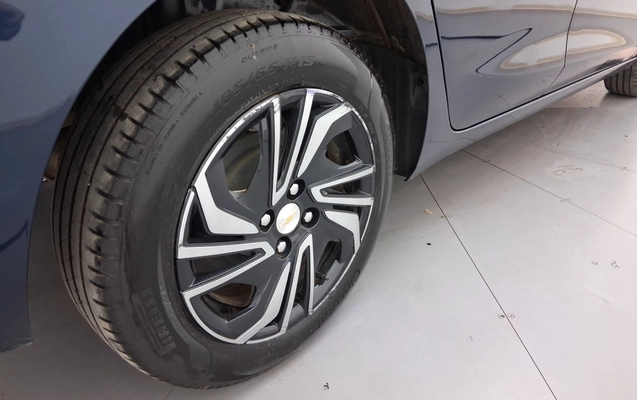 imagem-https://www.socarrao.com.br/sc-vehicle-images-prod/3961679/1789796115219-1_014305.jpg