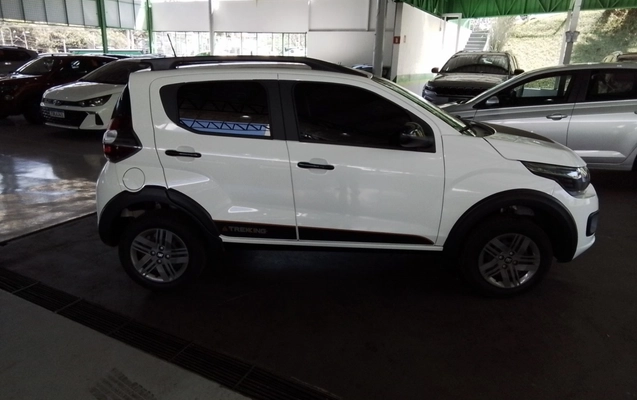 imagem-https://www.socarrao.com.br/sc-vehicle-images-prod/3961682/1789796128471-1_020309.jpg