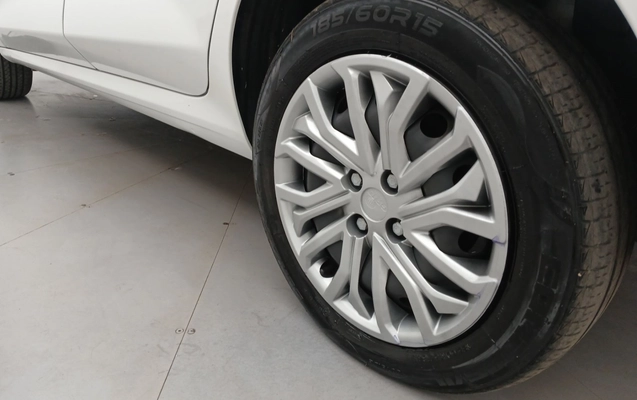 imagem-https://www.socarrao.com.br/sc-vehicle-images-prod/3961686/1789796140479-1_020514.jpg