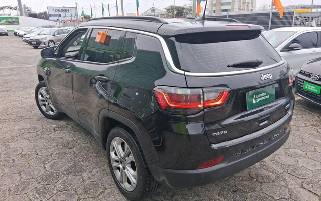 imagem-https://www.socarrao.com.br/sc-vehicle-images-prod/3961689/1789796144346-2_023141.jpg