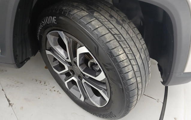 imagem-https://www.socarrao.com.br/sc-vehicle-images-prod/3961700/1789796181000-1_083111.jpg