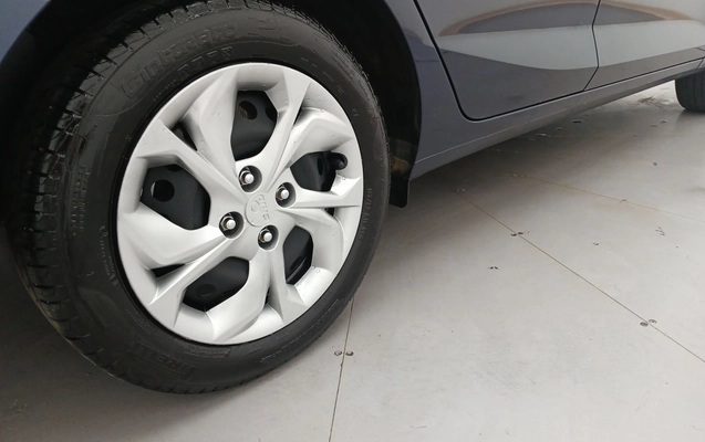 imagem-https://www.socarrao.com.br/sc-vehicle-images-prod/3961717/1789796216630-1_084243.jpg