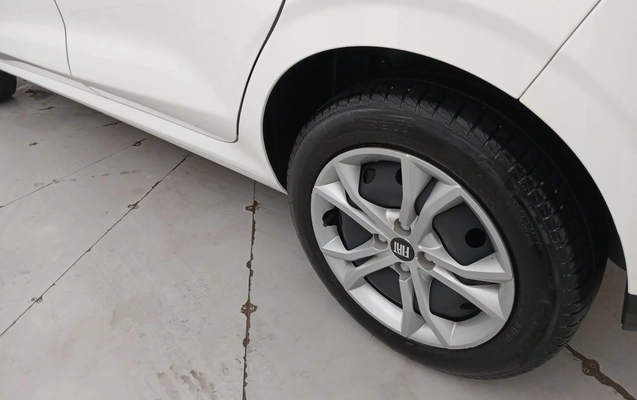 imagem-https://www.socarrao.com.br/sc-vehicle-images-prod/3961724/1789796239845-1_022850.jpg