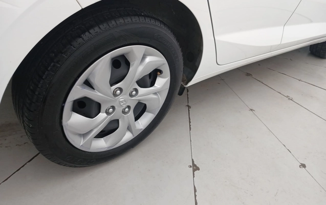 imagem-https://www.socarrao.com.br/sc-vehicle-images-prod/3961728/1789796250840-1_015735.jpg