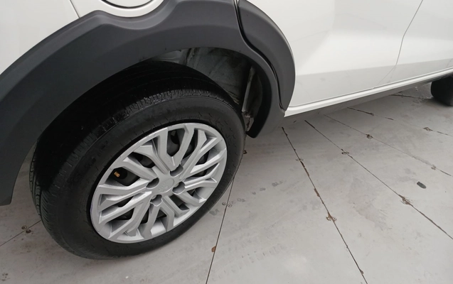 imagem-https://www.socarrao.com.br/sc-vehicle-images-prod/3961807/1789796449247-1_042731.jpg