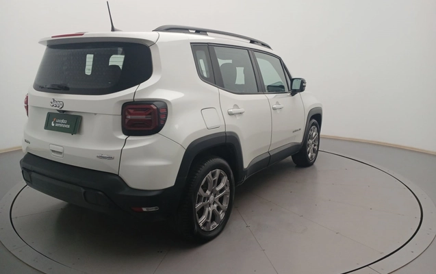 imagem-https://www.socarrao.com.br/sc-vehicle-images-prod/3961810/1789796456215-1_011244.jpg