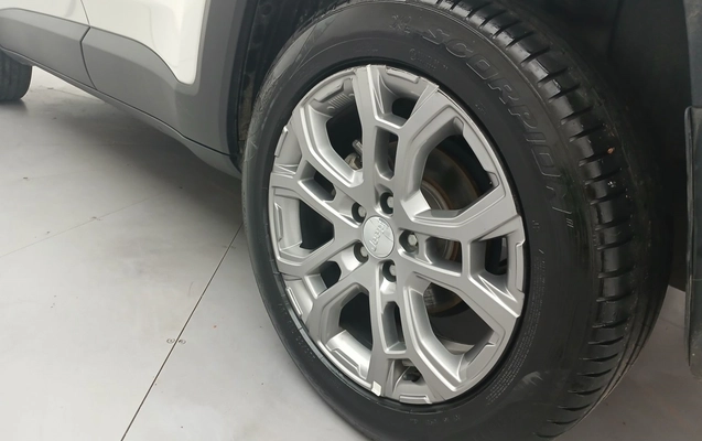 imagem-https://www.socarrao.com.br/sc-vehicle-images-prod/3961810/1789796456218-2_011248.jpg