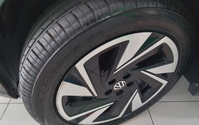 imagem-https://www.socarrao.com.br/sc-vehicle-images-prod/3961811/1789796457227-1_020536.jpg