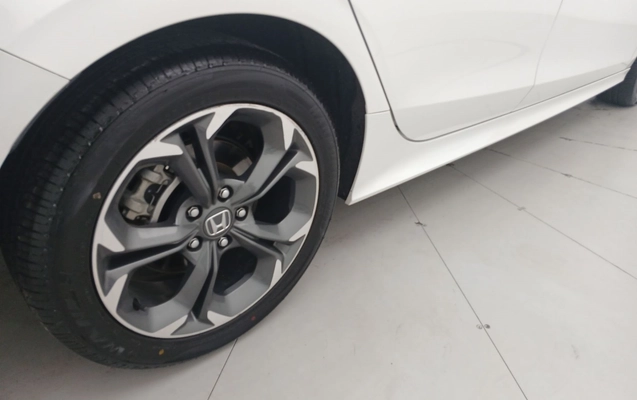 imagem-https://www.socarrao.com.br/sc-vehicle-images-prod/3961845/1789796519235-1_030709.jpg