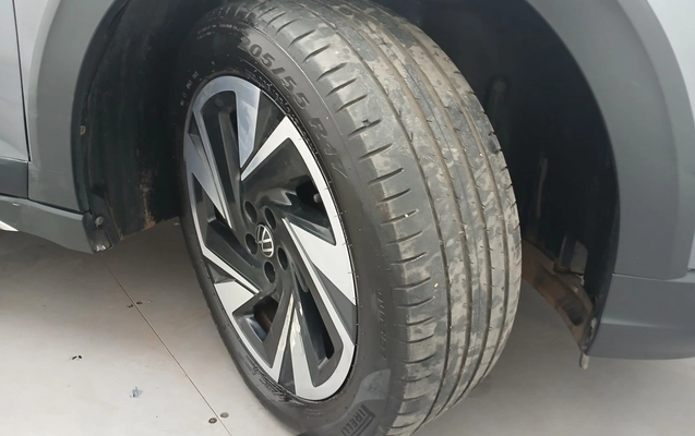 imagem-https://www.socarrao.com.br/sc-vehicle-images-prod/3961865/1789796536327-1_020725.jpg