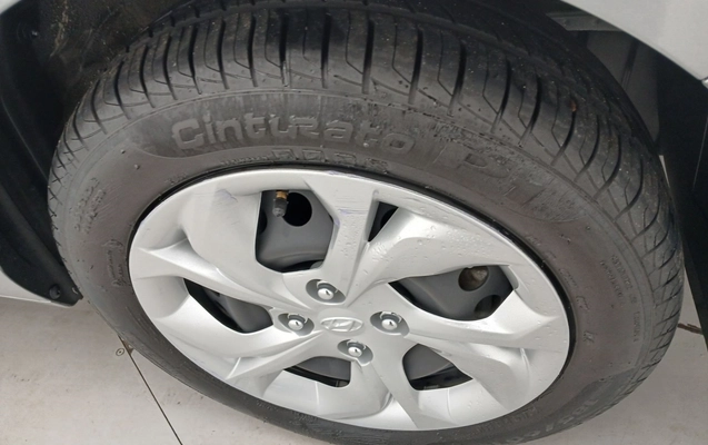 imagem-https://www.socarrao.com.br/sc-vehicle-images-prod/3961870/1789796540822-2_042925.jpg