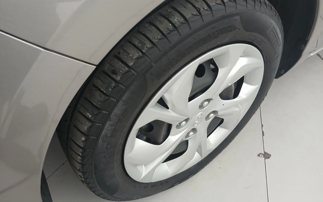 imagem-https://www.socarrao.com.br/sc-vehicle-images-prod/3961872/1789796545835-1_025433.jpg