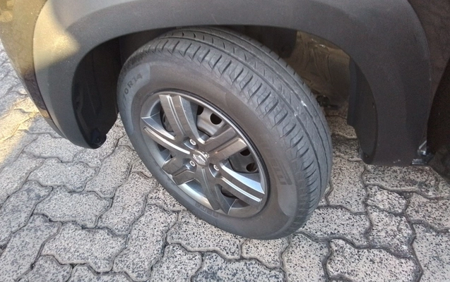 imagem-https://www.socarrao.com.br/sc-vehicle-images-prod/3961888/1789796559488-1_020738.jpg