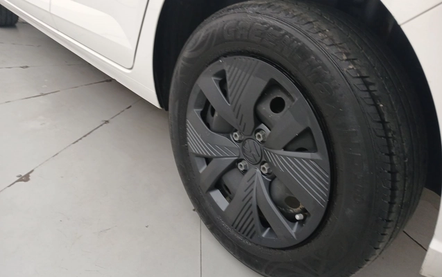 imagem-https://www.socarrao.com.br/sc-vehicle-images-prod/3961924/1789796584864-1_110739.jpg