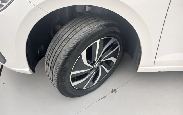 imagem-https://www.socarrao.com.br/sc-vehicle-images-prod/3961926/1789796590279-1_105811.jpg