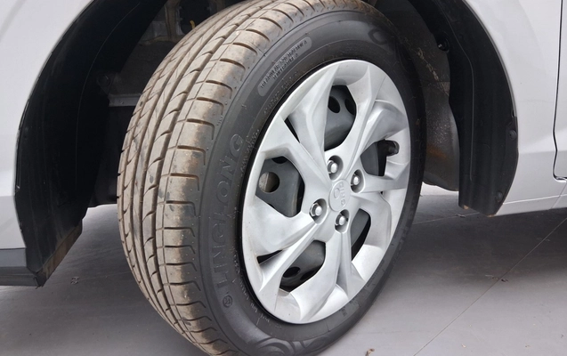 imagem-https://www.socarrao.com.br/sc-vehicle-images-prod/3961953/1789796630468-1_124551.jpg