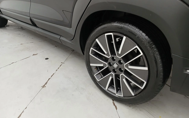 imagem-https://www.socarrao.com.br/sc-vehicle-images-prod/3961962/1789796633636-1_043349.jpg
