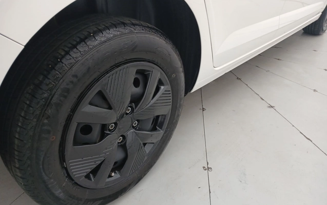 imagem-https://www.socarrao.com.br/sc-vehicle-images-prod/3961969/1789796640952-2_105454.jpg