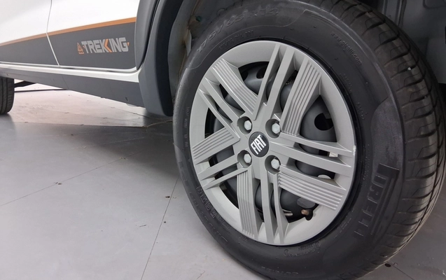 imagem-https://www.socarrao.com.br/sc-vehicle-images-prod/3961973/1789796645159-1_083105.jpg