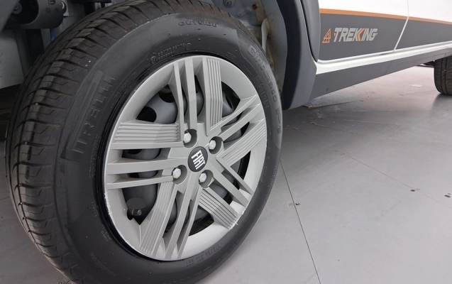 imagem-https://www.socarrao.com.br/sc-vehicle-images-prod/3961973/1789796645159-1_083106.jpg