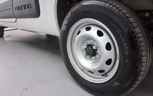 imagem-https://www.socarrao.com.br/sc-vehicle-images-prod/3961979/1789796653419-1_020841.jpg