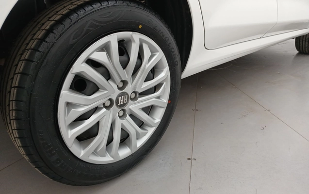 imagem-https://www.socarrao.com.br/sc-vehicle-images-prod/3961988/1789796667422-1_020852.jpg