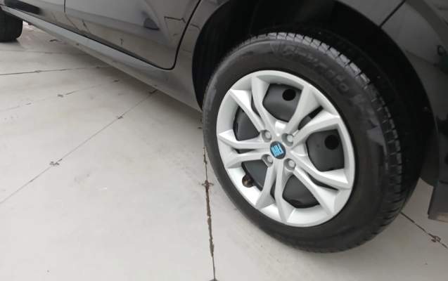 imagem-https://www.socarrao.com.br/sc-vehicle-images-prod/3961999/1789796675557-1_034648.jpg